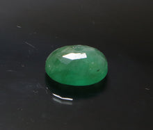 Load image into Gallery viewer, Emerald(Zambian) - 5.30 Carat