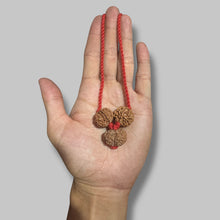 Load image into Gallery viewer, Business Rudraksha Kavach for Male