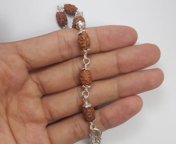 5 Mukhi Rudraksha Energy Healing Bracelet with Om Charm – Seetara