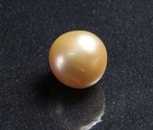 Load image into Gallery viewer, South Sea Pearl - 14.40 Carat