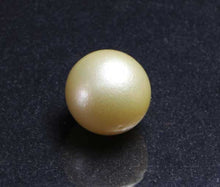 Load image into Gallery viewer, South Sea Pearl - 12.60 Carat