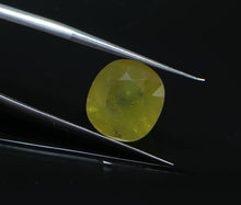 Load image into Gallery viewer, Yellow Sapphire - 6.20 Carat