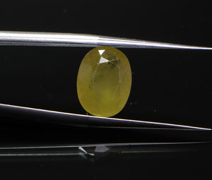 Yellow Sapphire - 3.85 carat