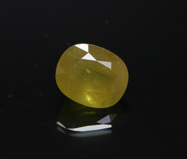 Yellow Sapphire - 7.20 Carat