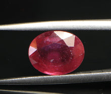 Load image into Gallery viewer, Ruby(Mozambique) - 5.40 Carat